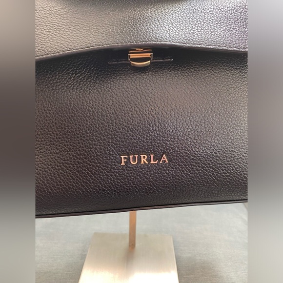 NWOT Furla Niki 2 way bag MSRP $339 pebbled leather. 10.5“ x 8“ x 4“ - Picture 4 of 16